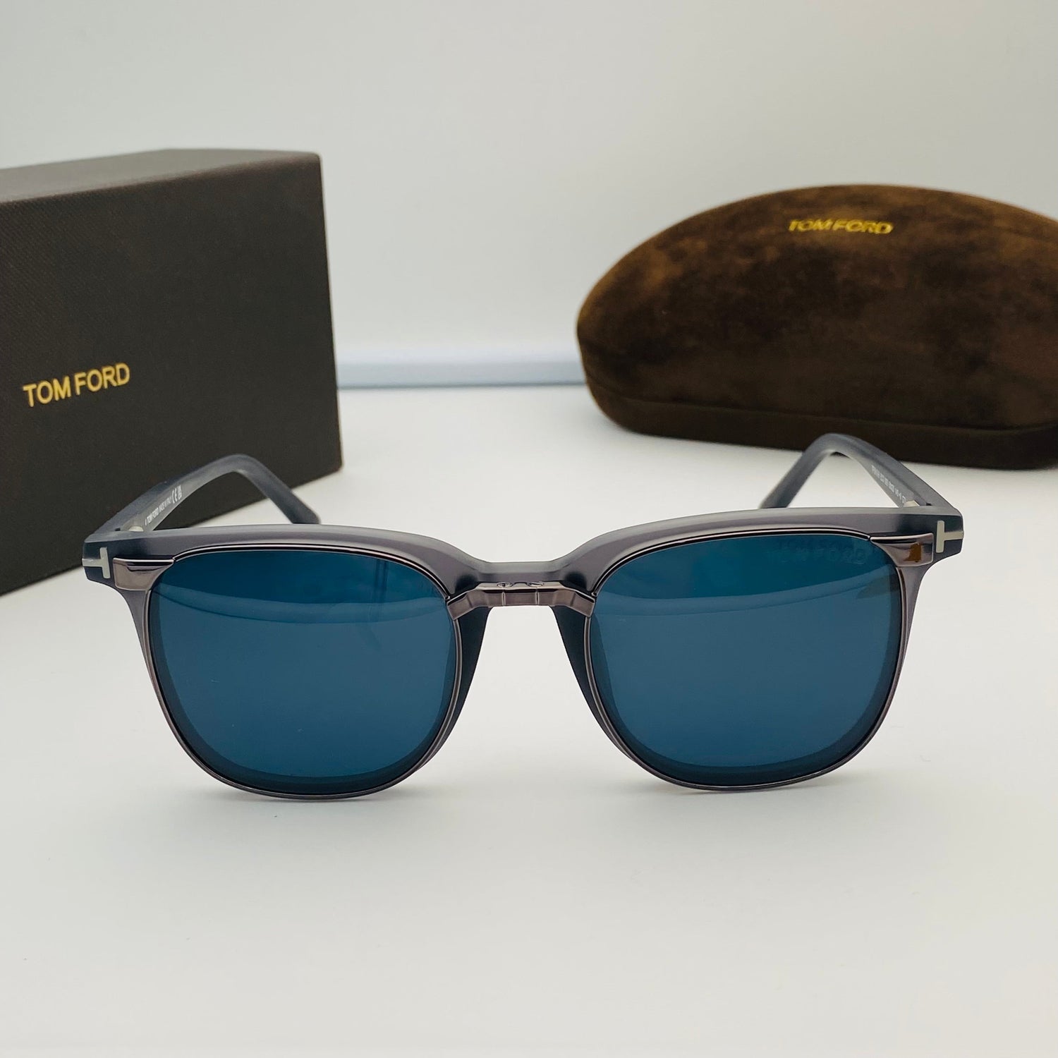 Tom Ford TF5916-B Blue Control With Magnetic Clip On