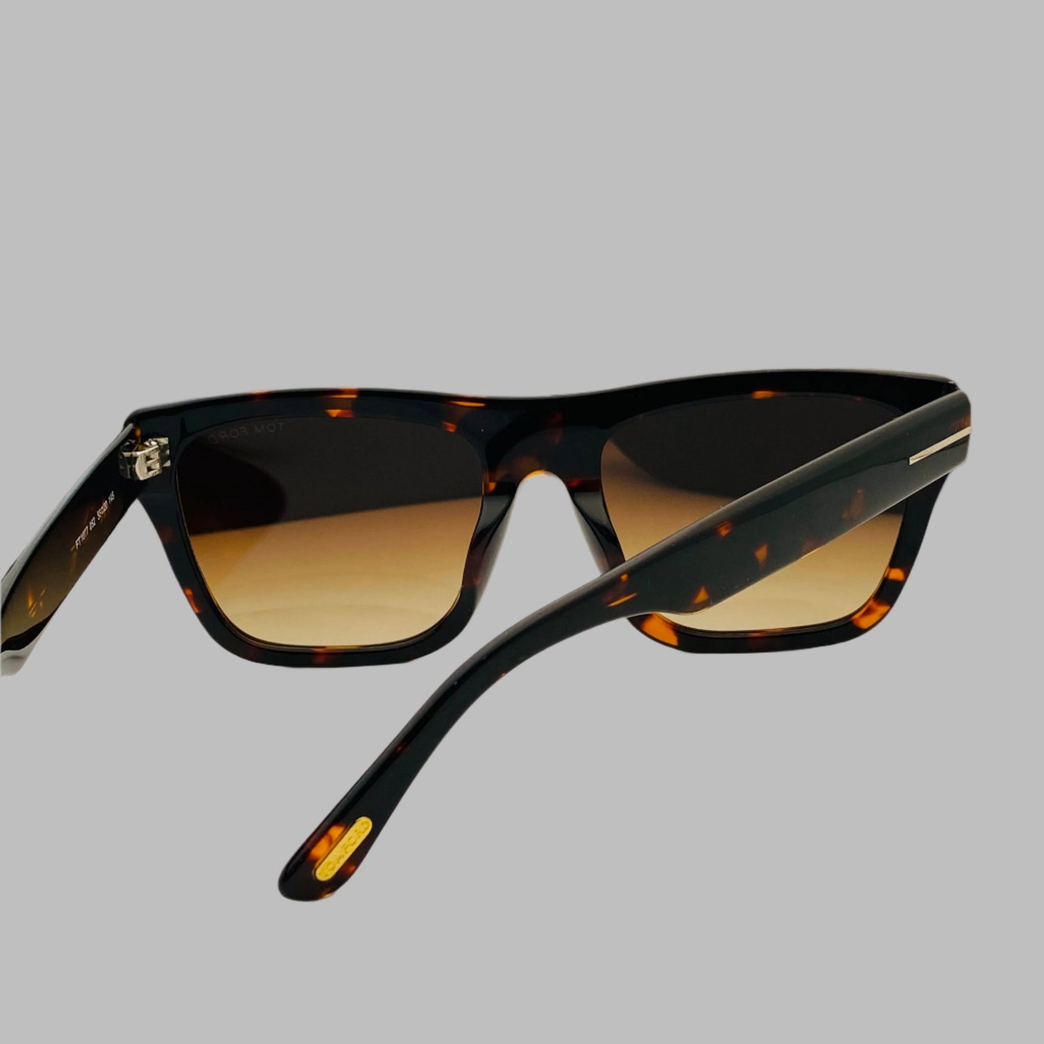 Tom Ford Alberto TF1077