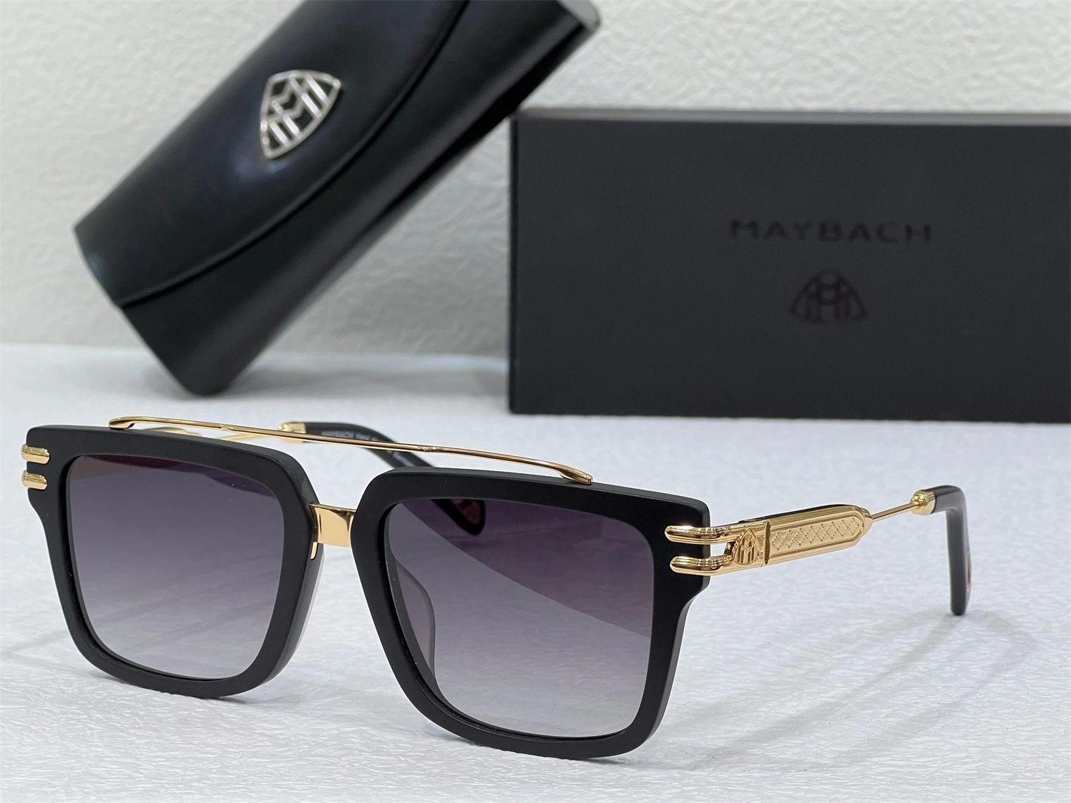 Luxury Square Frame Sunglasses