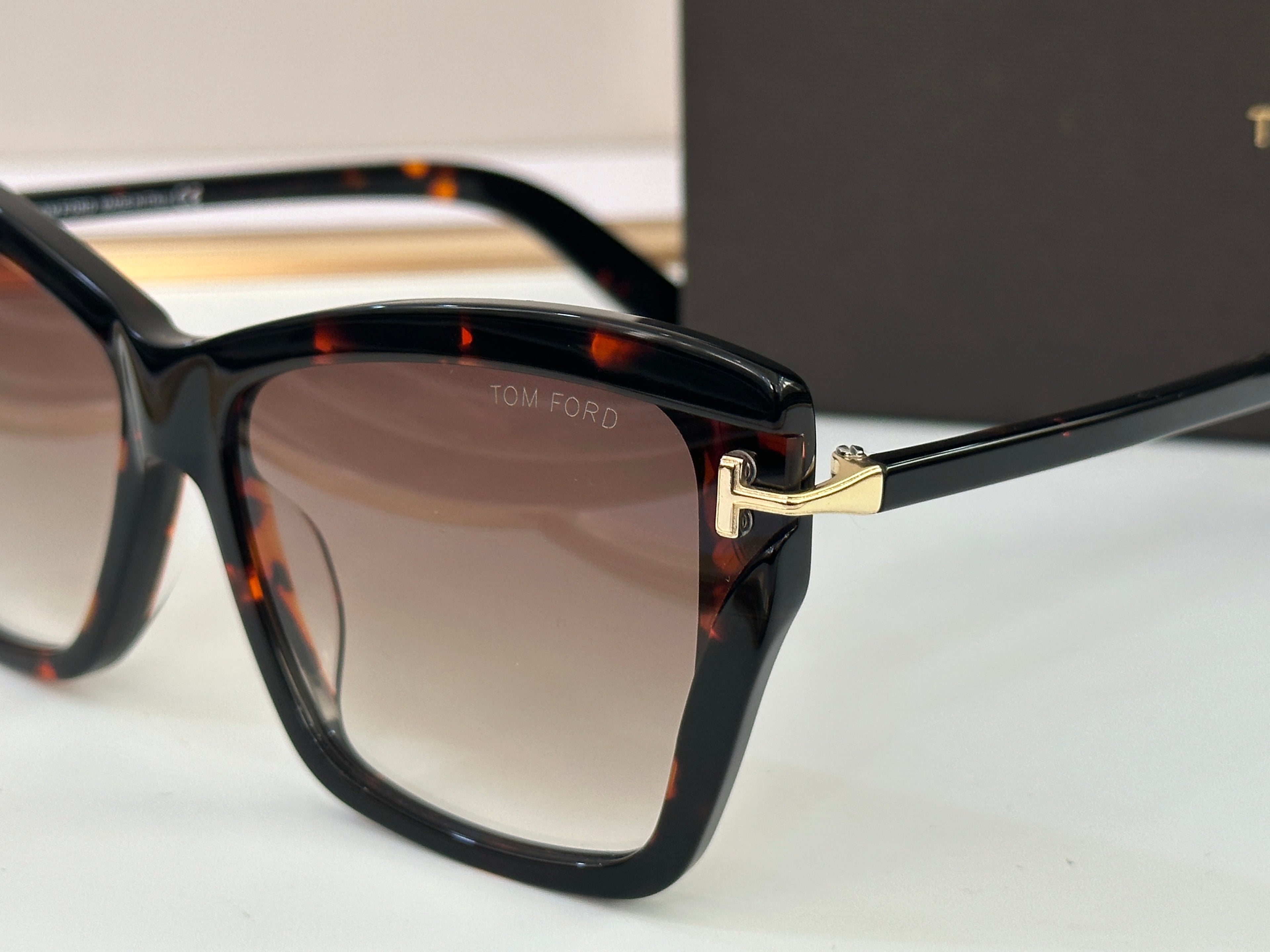 Tom Ford TF849 Sunglasses