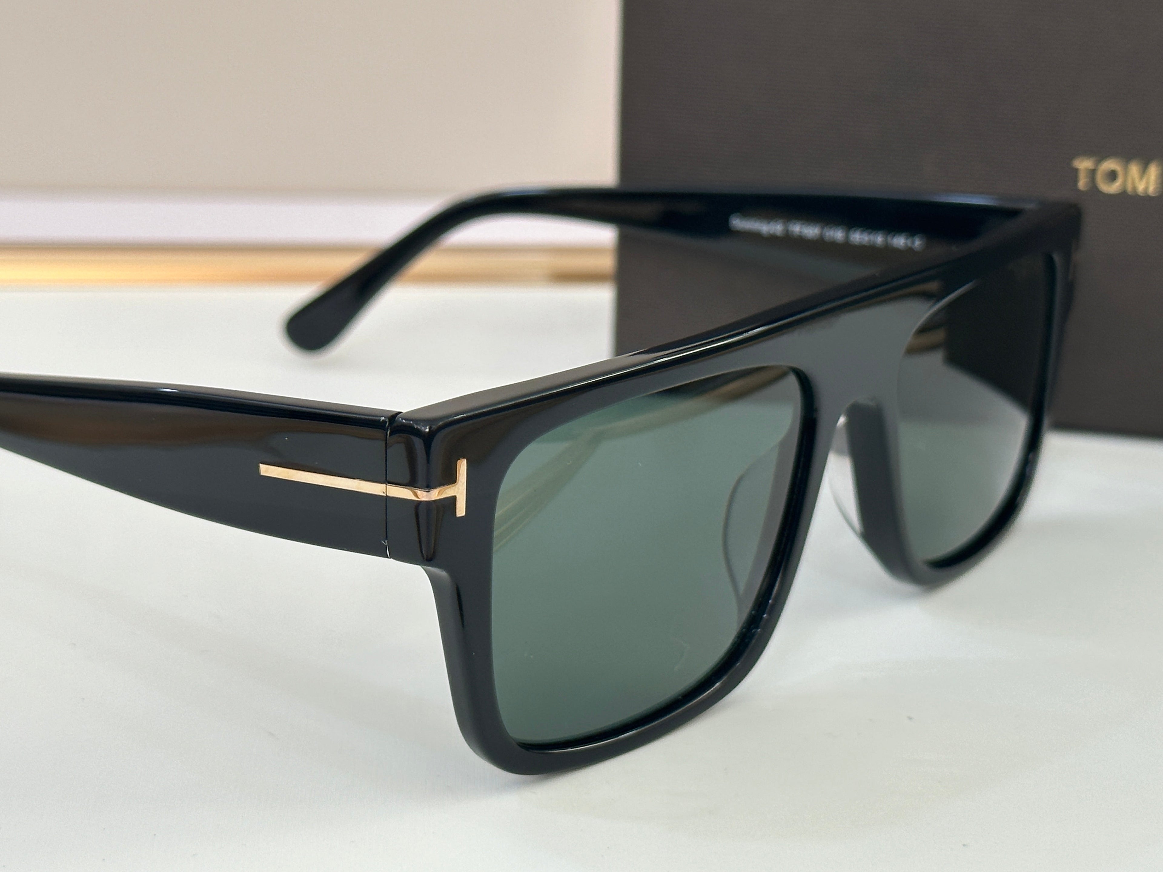 Tom Ford TF907 Sunglasses