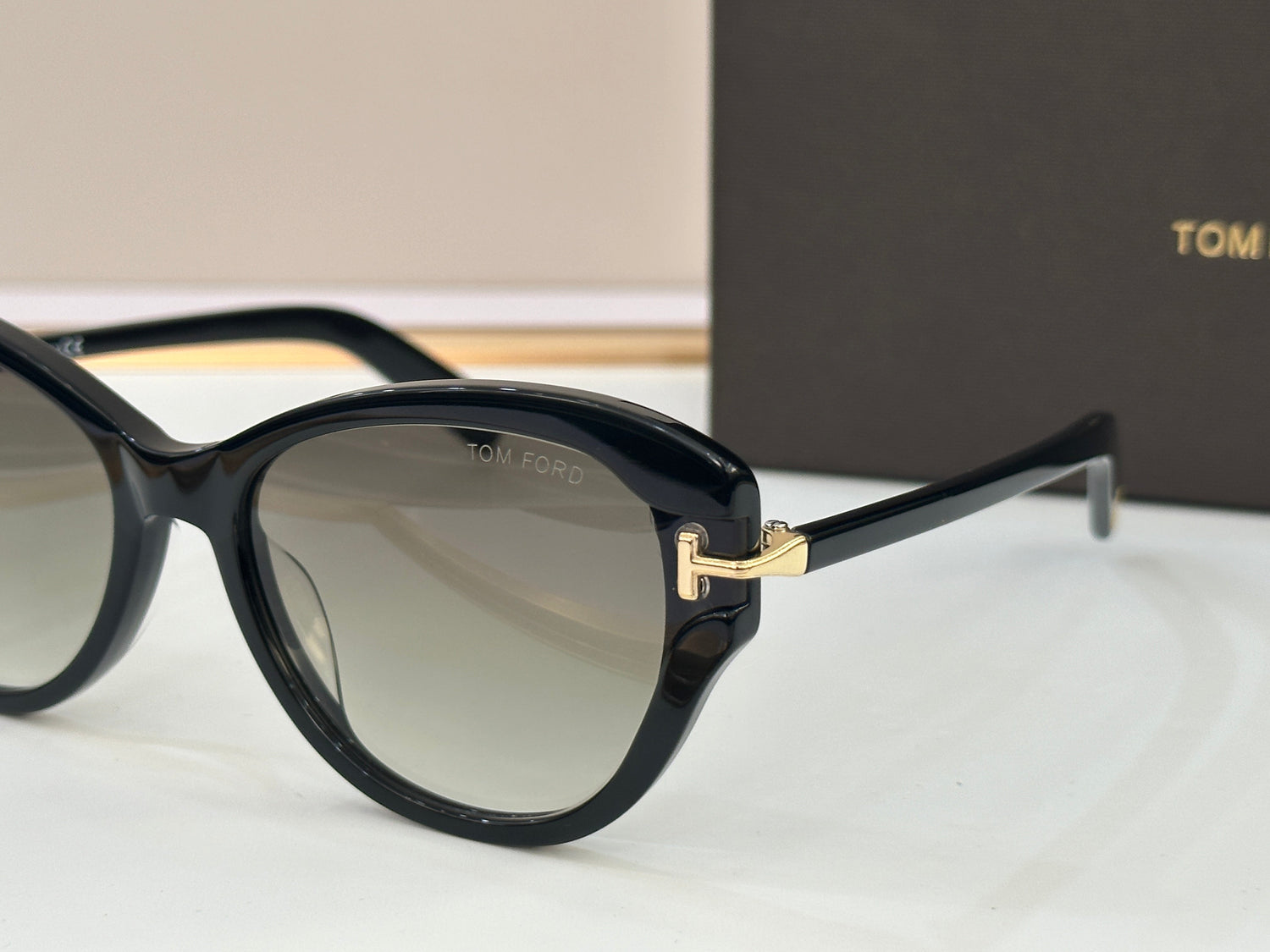 Tom Ford TF850 Sunglasses