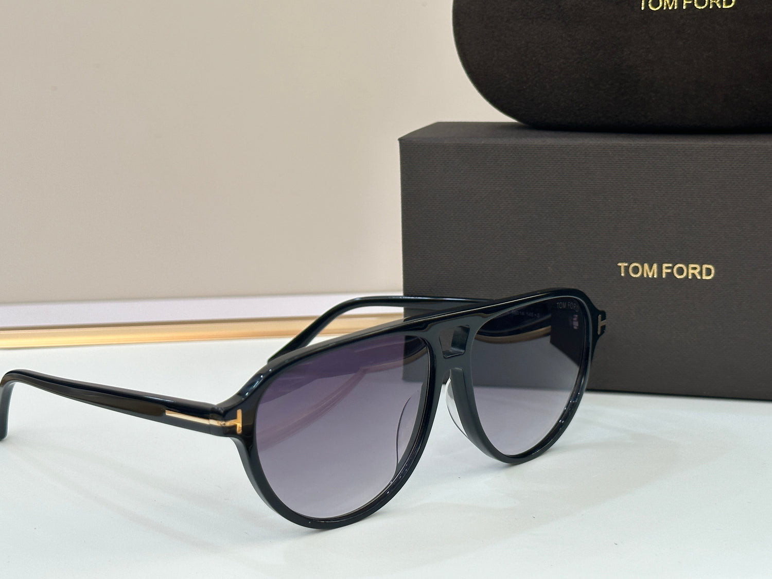 Tom Ford TF932 Sunglasses