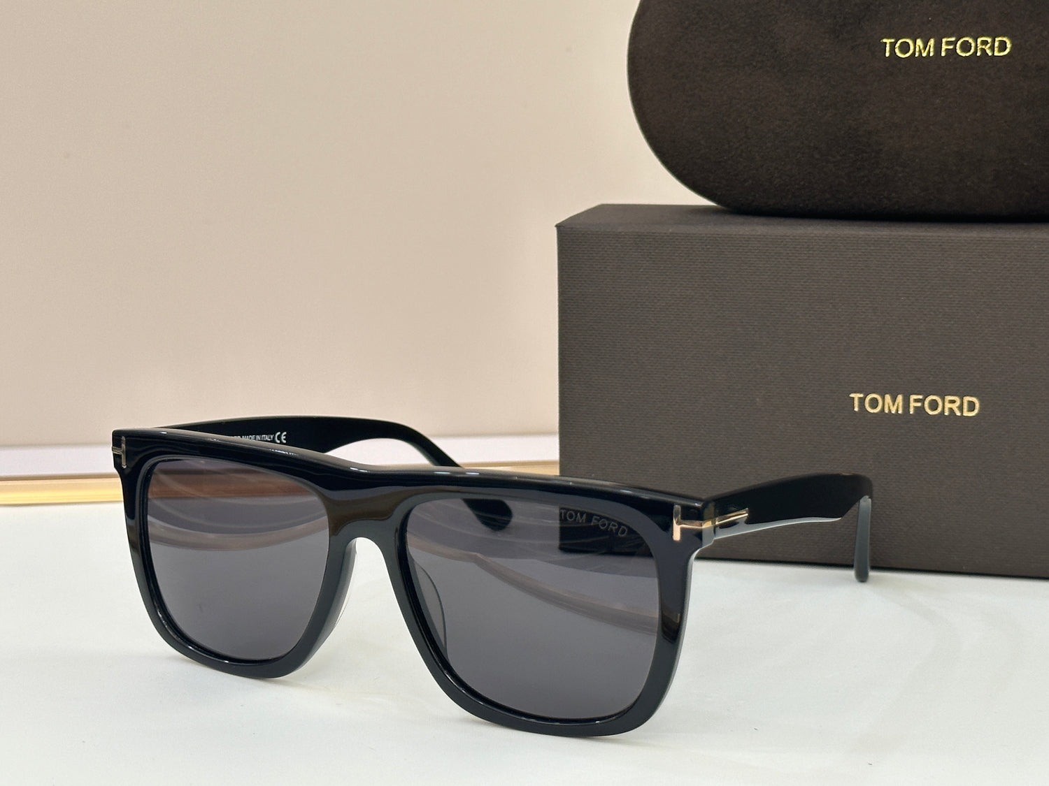 Tom Ford TF513 Sunglasses